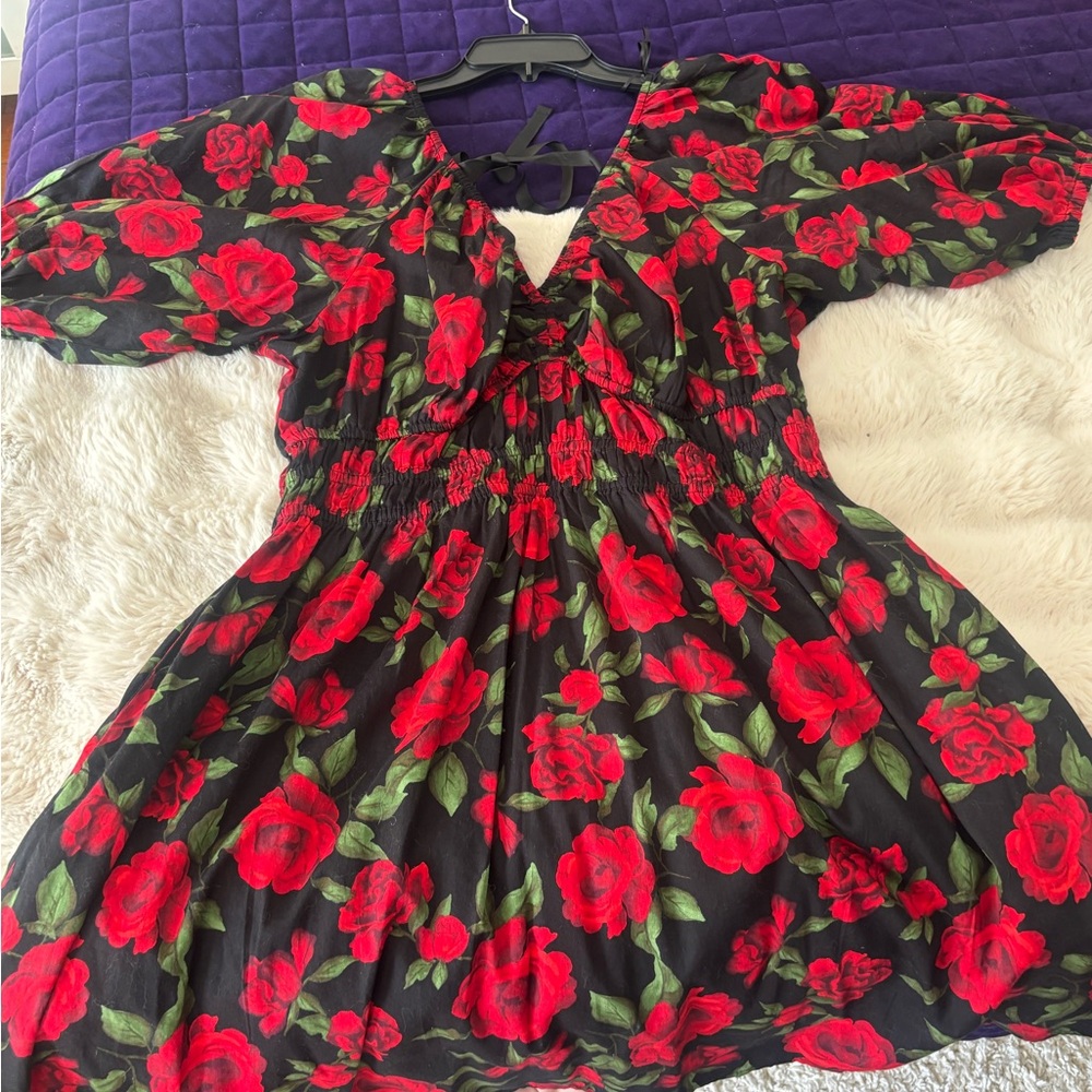 Old Navy rose dress
